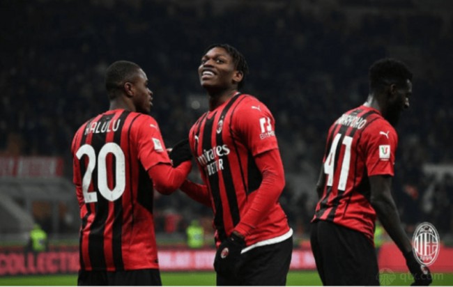 齐沃：足球是美丽的，我希望球员快乐，带着激情勇气微笑上场（齐沃：足球很美，我希望球员快乐，用激情与勇气微笑迎战）